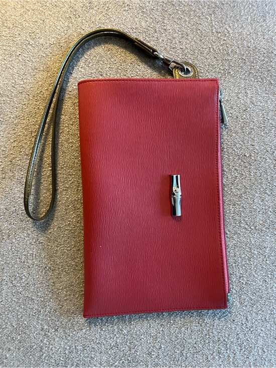 Longchamp Handbags - NWOT Longchamp Pink Wristlet Clutch with Silver Accent